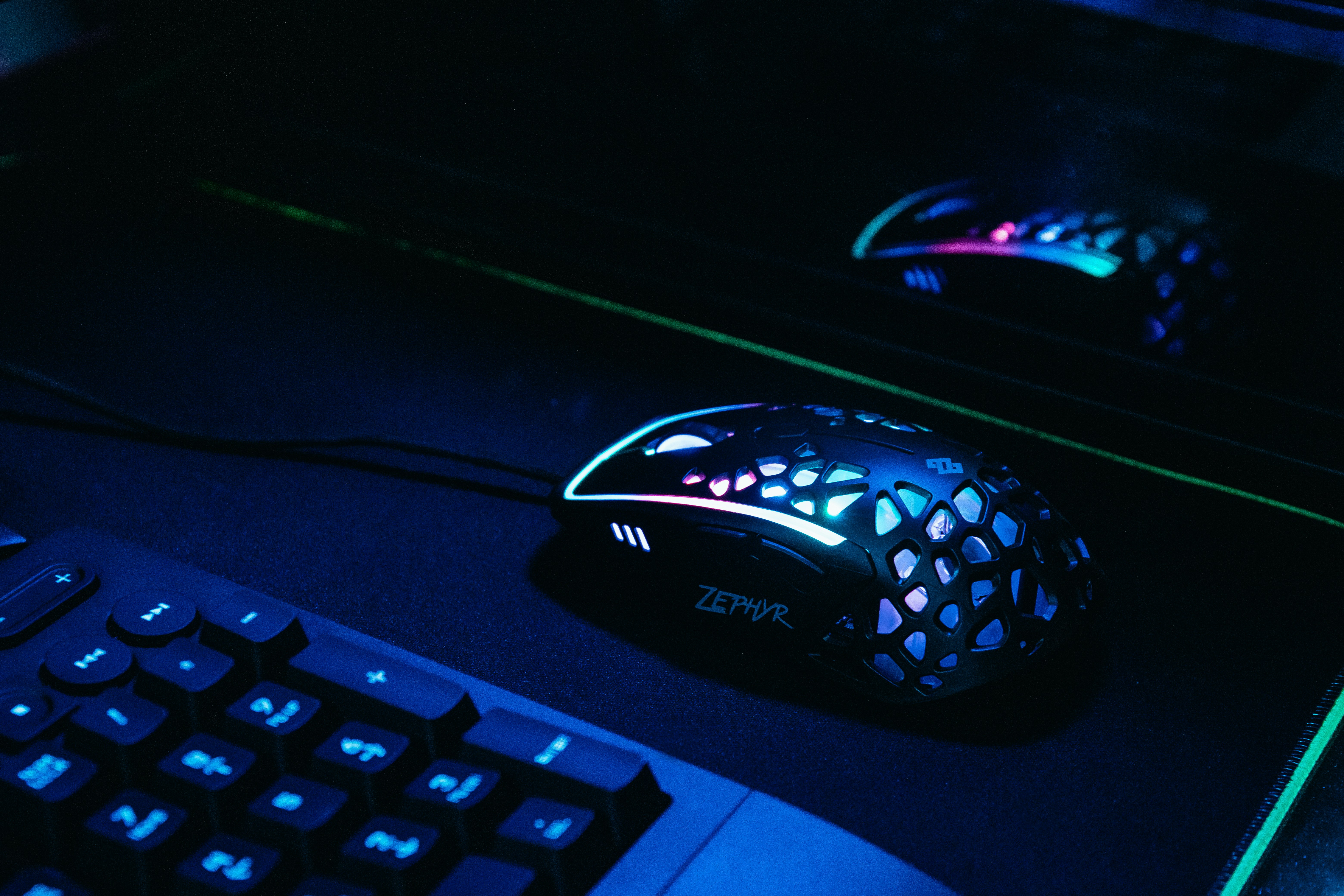 Zephyr gaming mouse gallery image