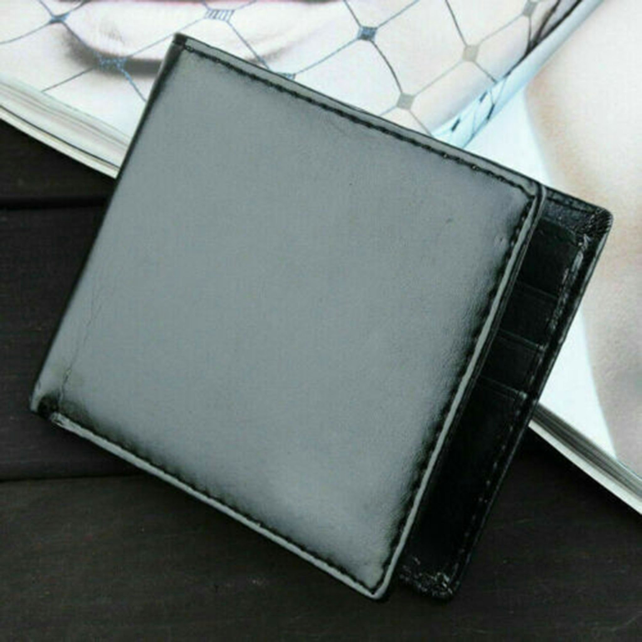 Mientras que la billetera del bifold media 2