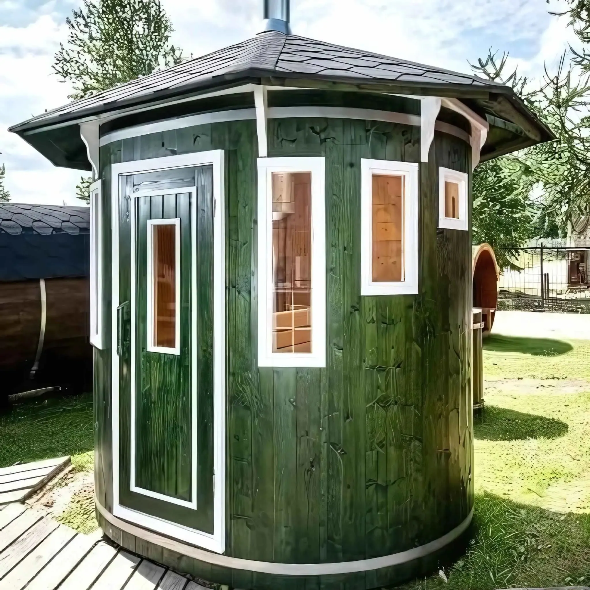  "Quirky" 5 Person Vertical Barrel Sauna