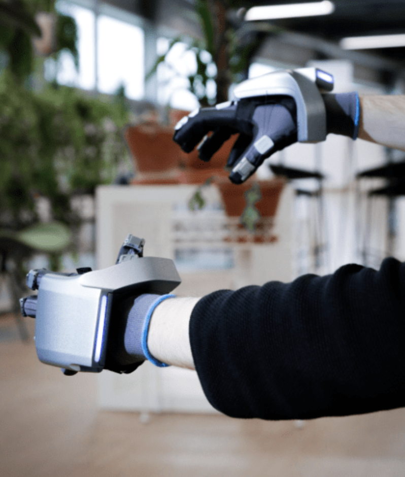 Sense Glove Nova gallery image