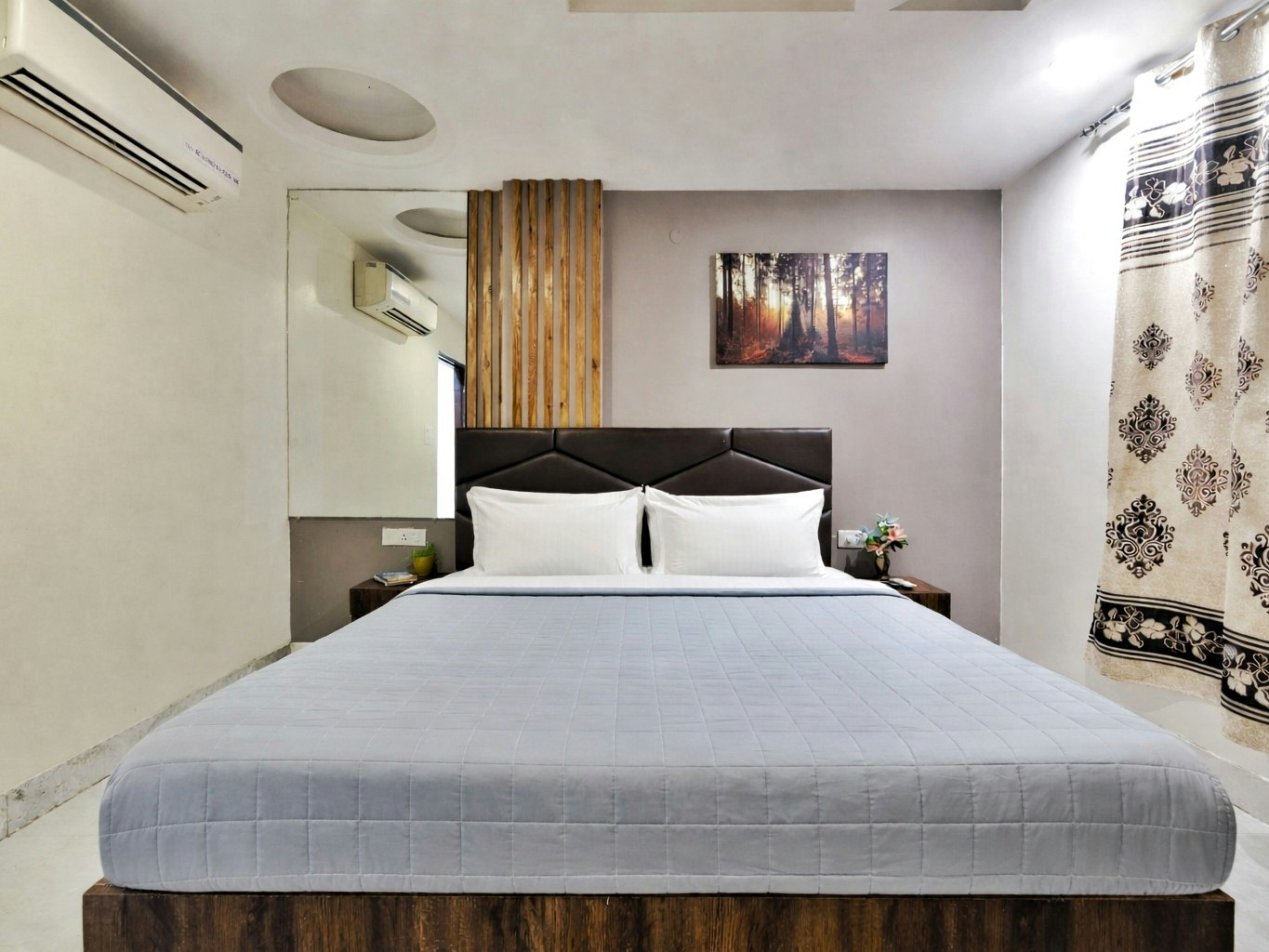 Hotel near Delhi Airport gallery image