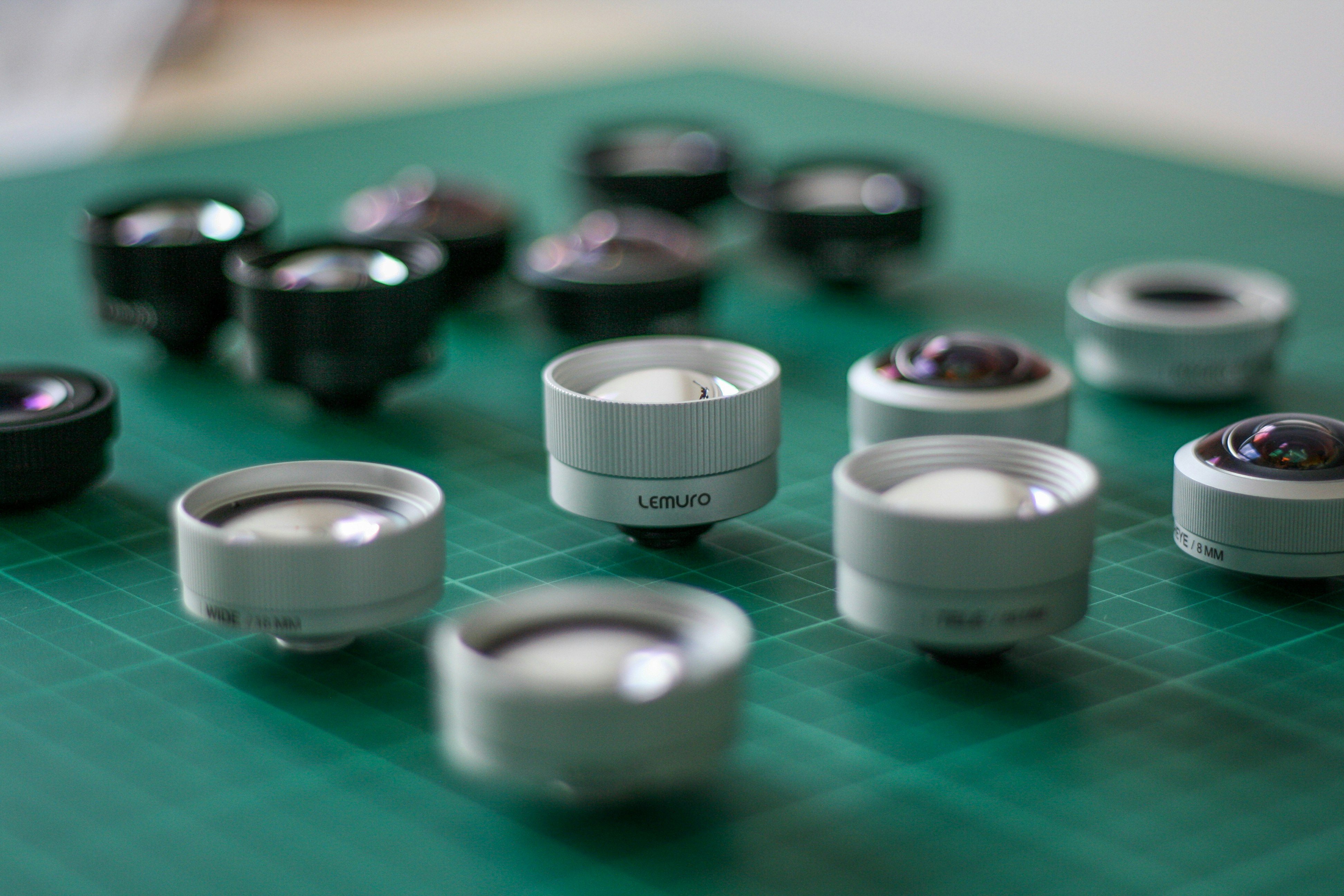 LEMURO - Transform Your Smartphone Into A Powerful Camera gallery image