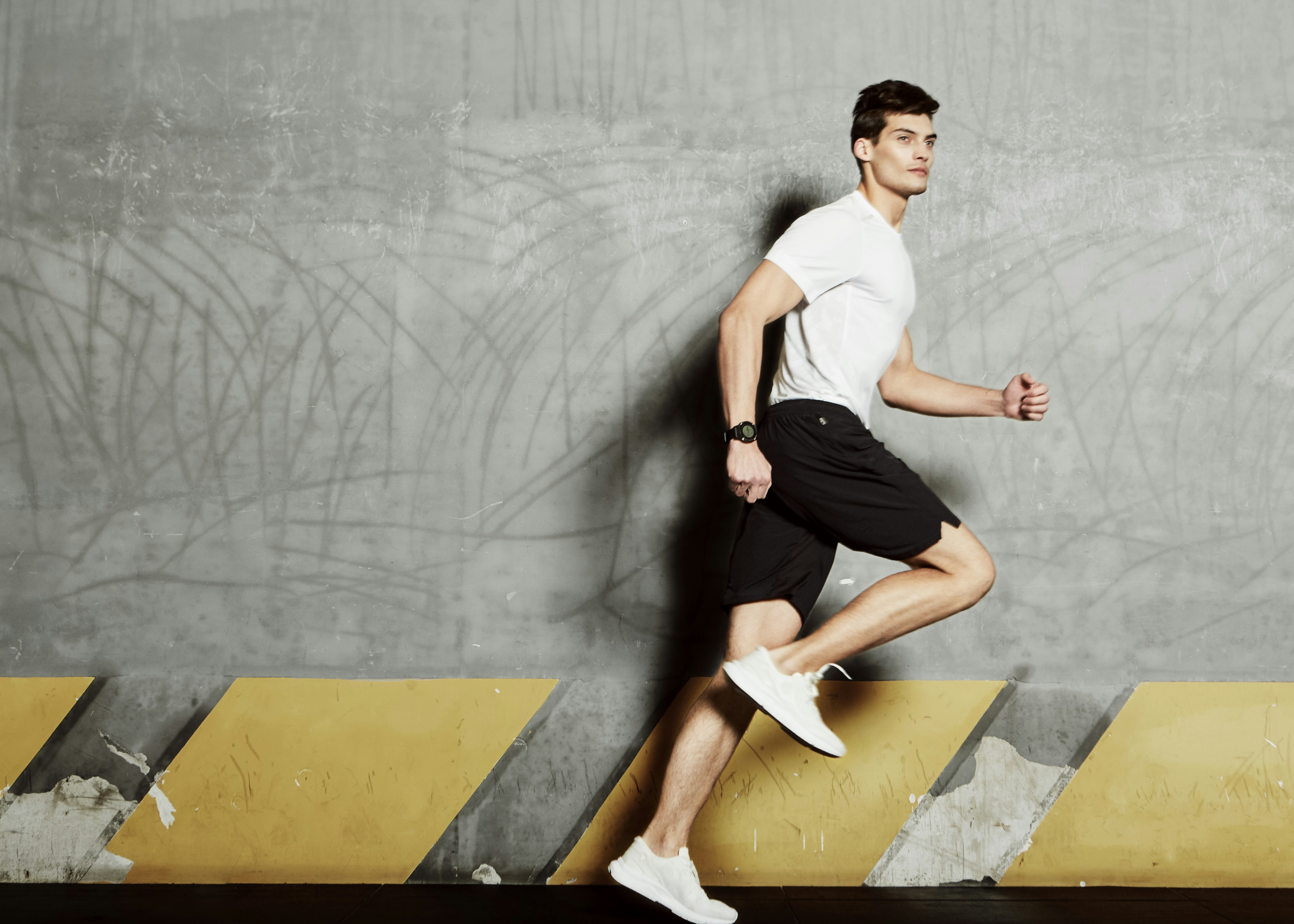 Runtopia S1 Smart GPS Sport Watch gallery image