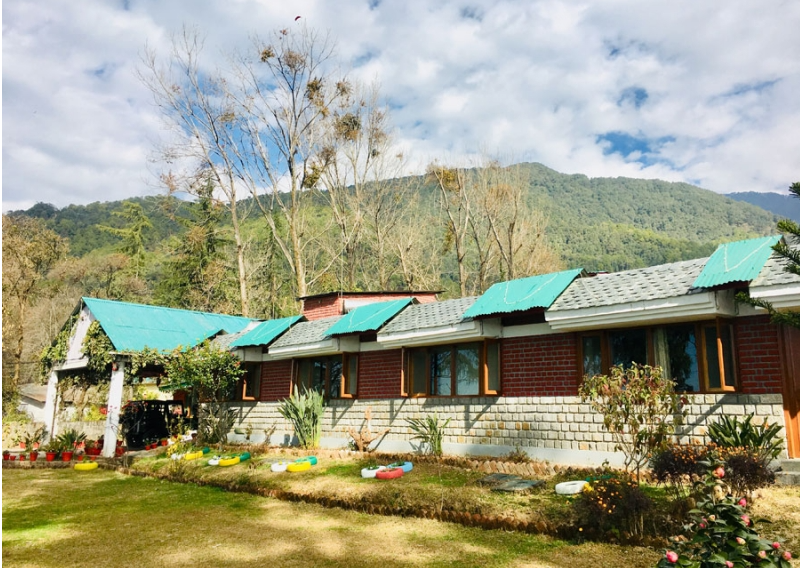 Resorts in Palampur with Swimming Pool