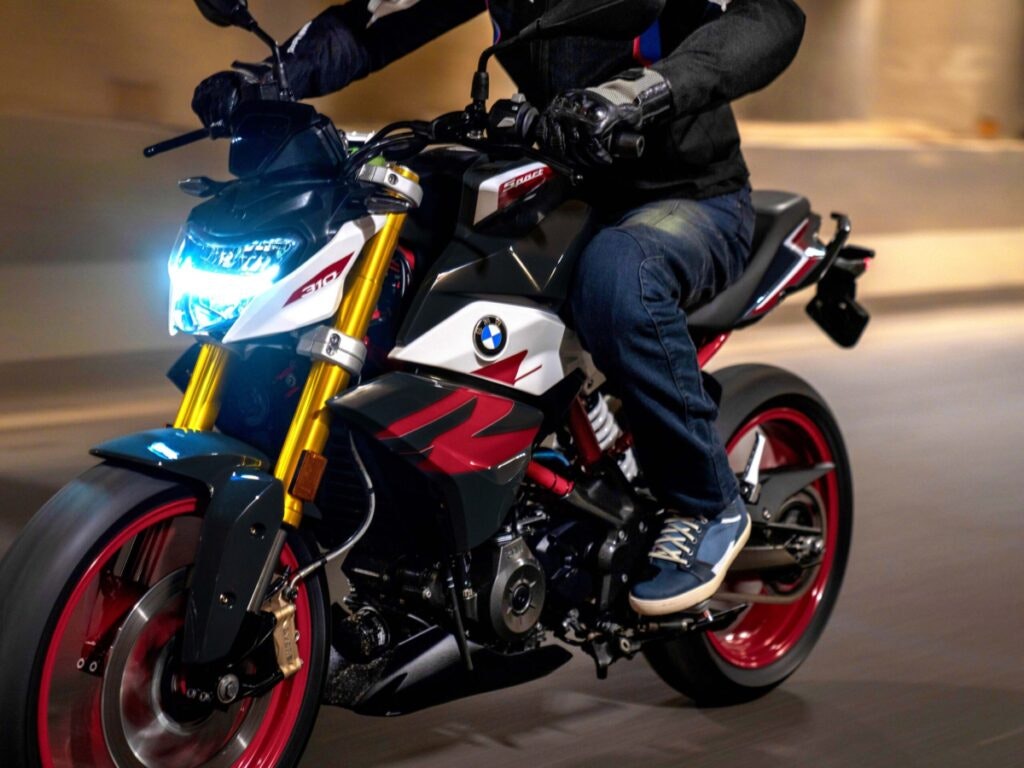 BMW G 310 R Road Test Review 