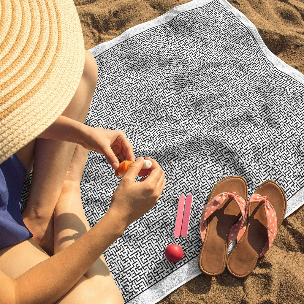 Maze (Beach Towel)