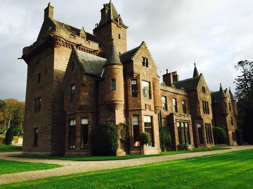 London Real Interview with DAN PEÑA  gallery image