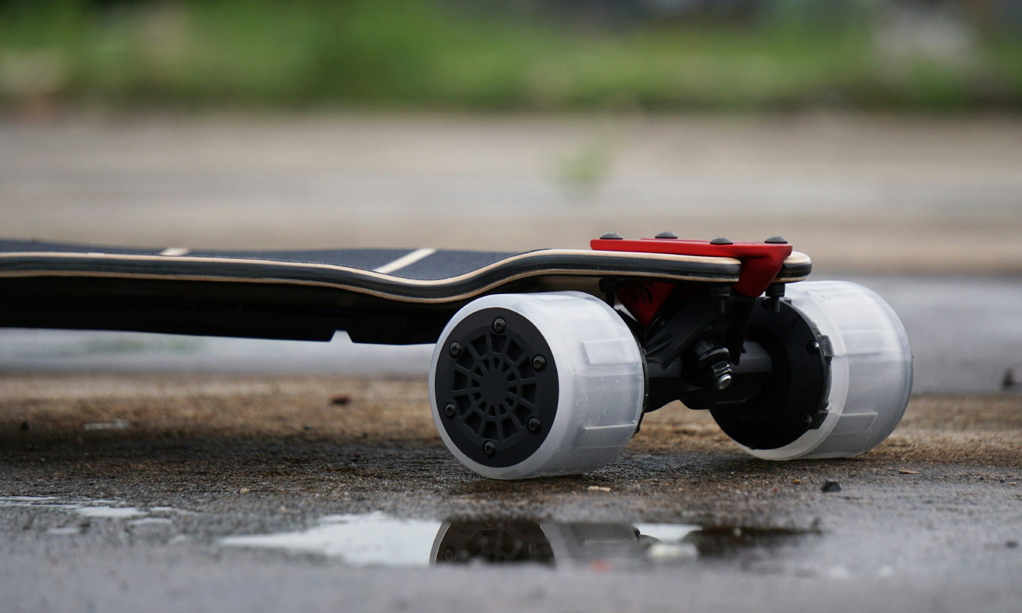 Dualomo x Bustin Boards - Hybrid gallery image