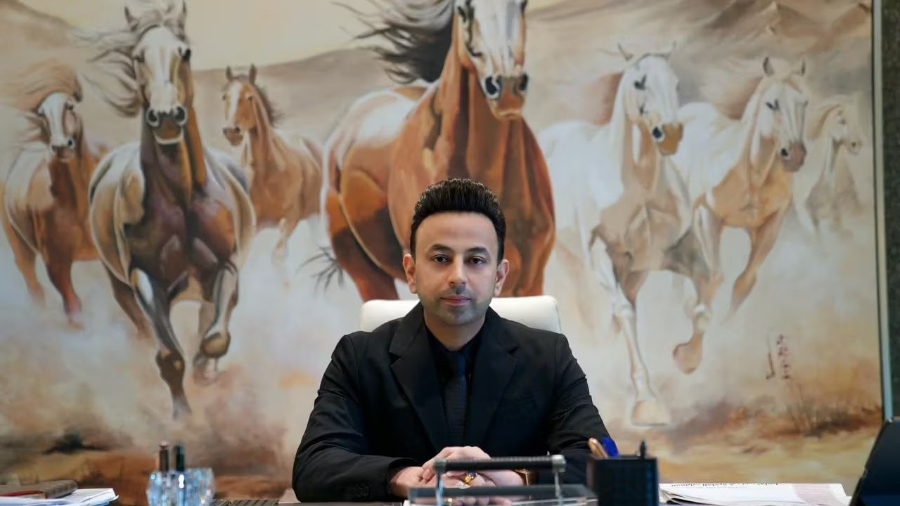 Satish Sanpal  gallery image