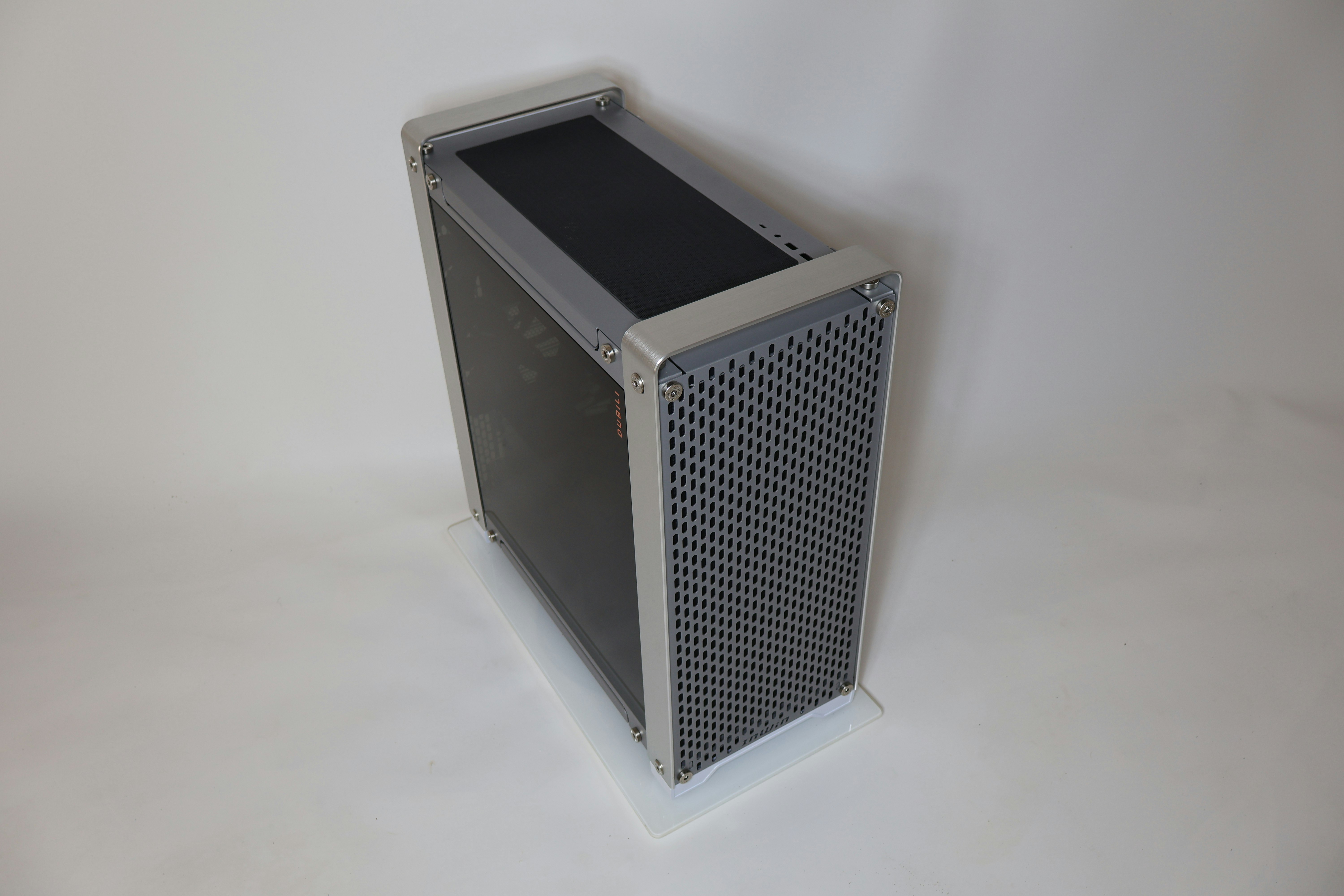 High-end desktop supercomputers for AI gallery image