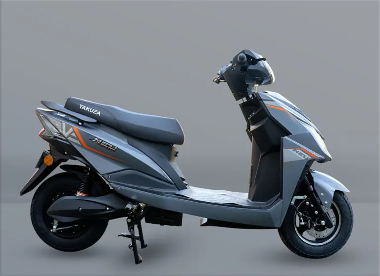 Yakuza Electric Scooter: Neu gallery image