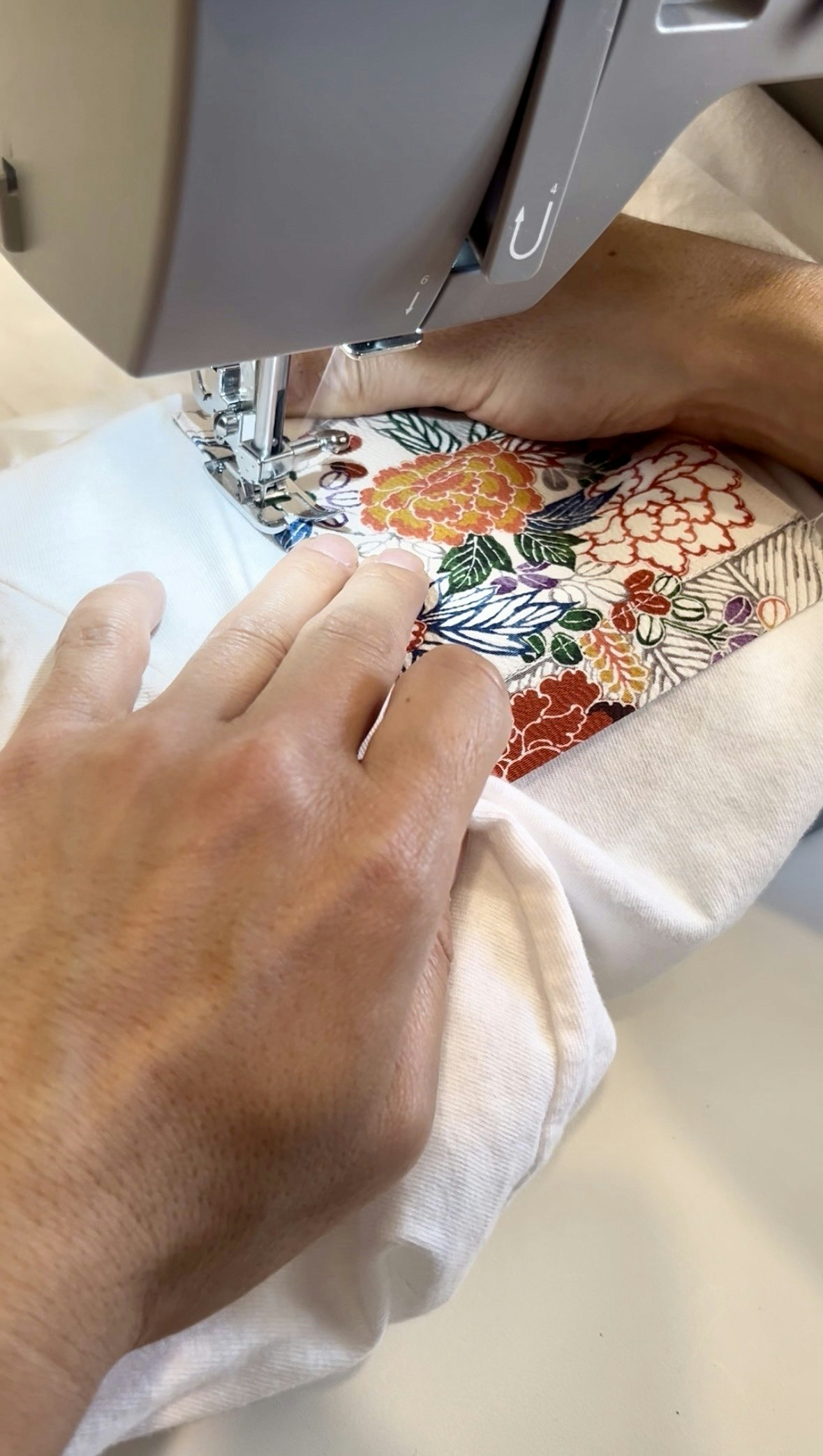 Kimono Pocket T-Shirt - Screenshot 4 showing product features and functionality