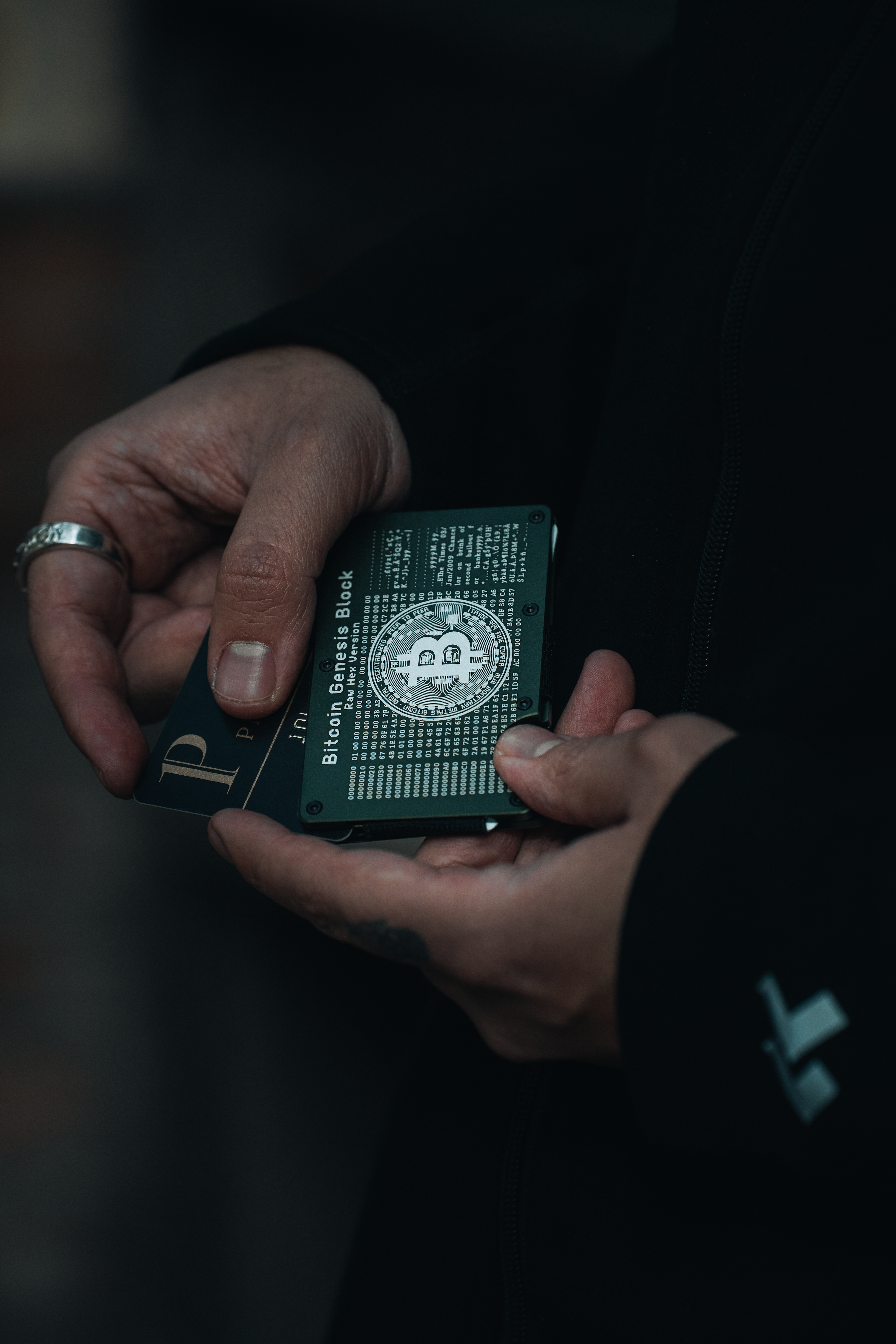 Média Portefeuille de cartes de crédit pour les amateurs de Bitcoin - Montrez votre amour pour Bitcoin dans le style 21