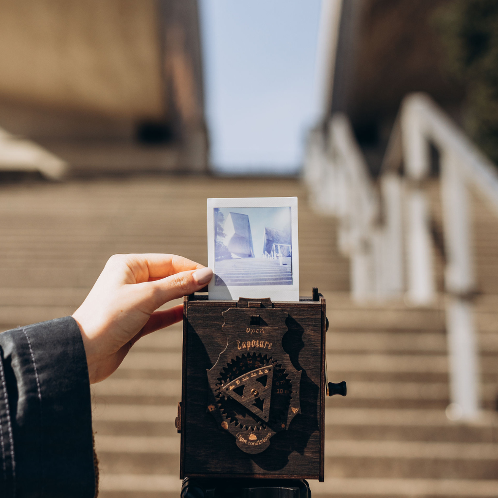 Jollylook Pinhole SQUARE  media 2