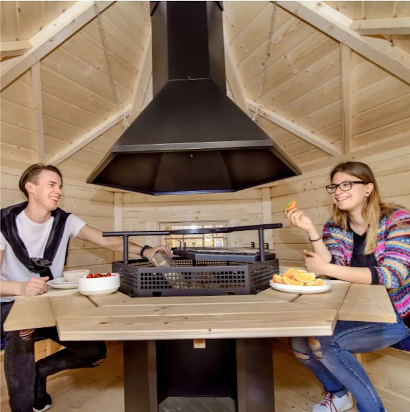 Mini 6 Person Grill Cabin screenshot 2