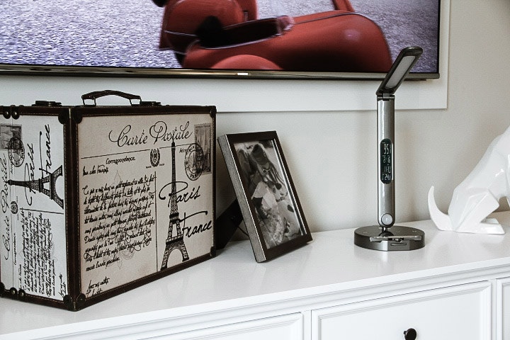 LumiCharge: The Ultimate Desk Lamp Station gallery image