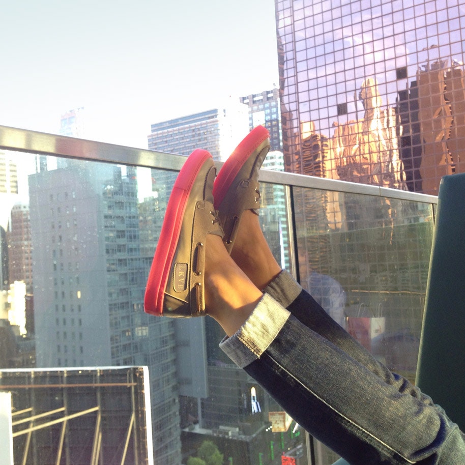 websites like aliveshoes
