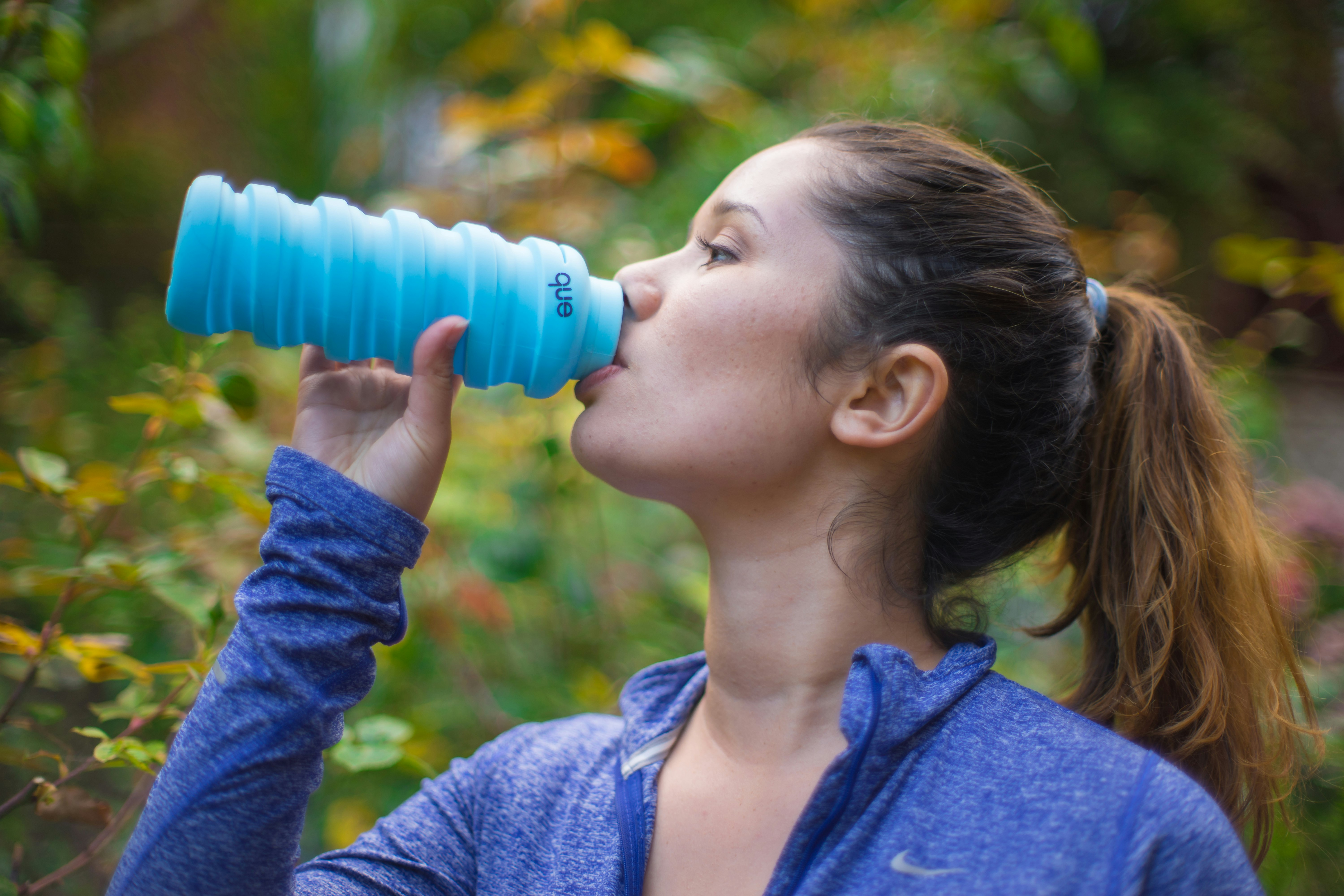 que Bottle gallery image