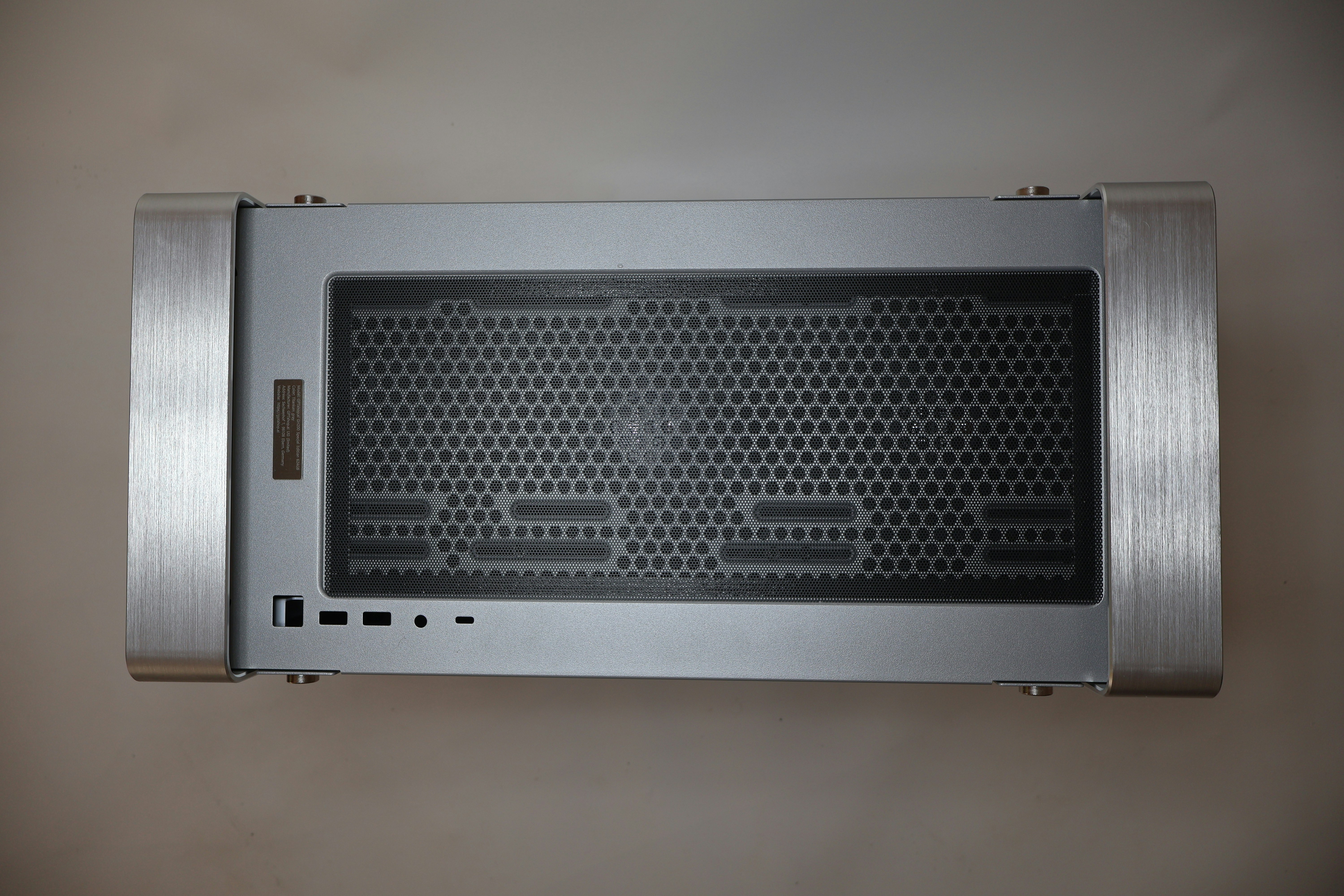 High-end desktop supercomputers for AI gallery image