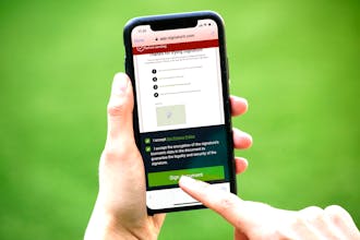 Signaturit gallery image