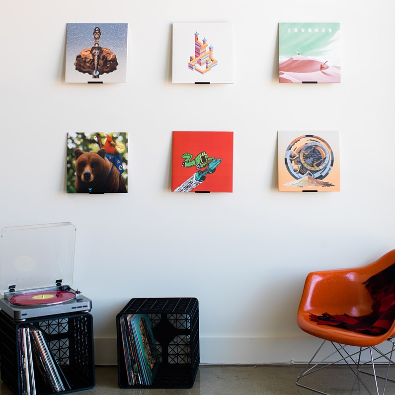 Prop/Art gallery image