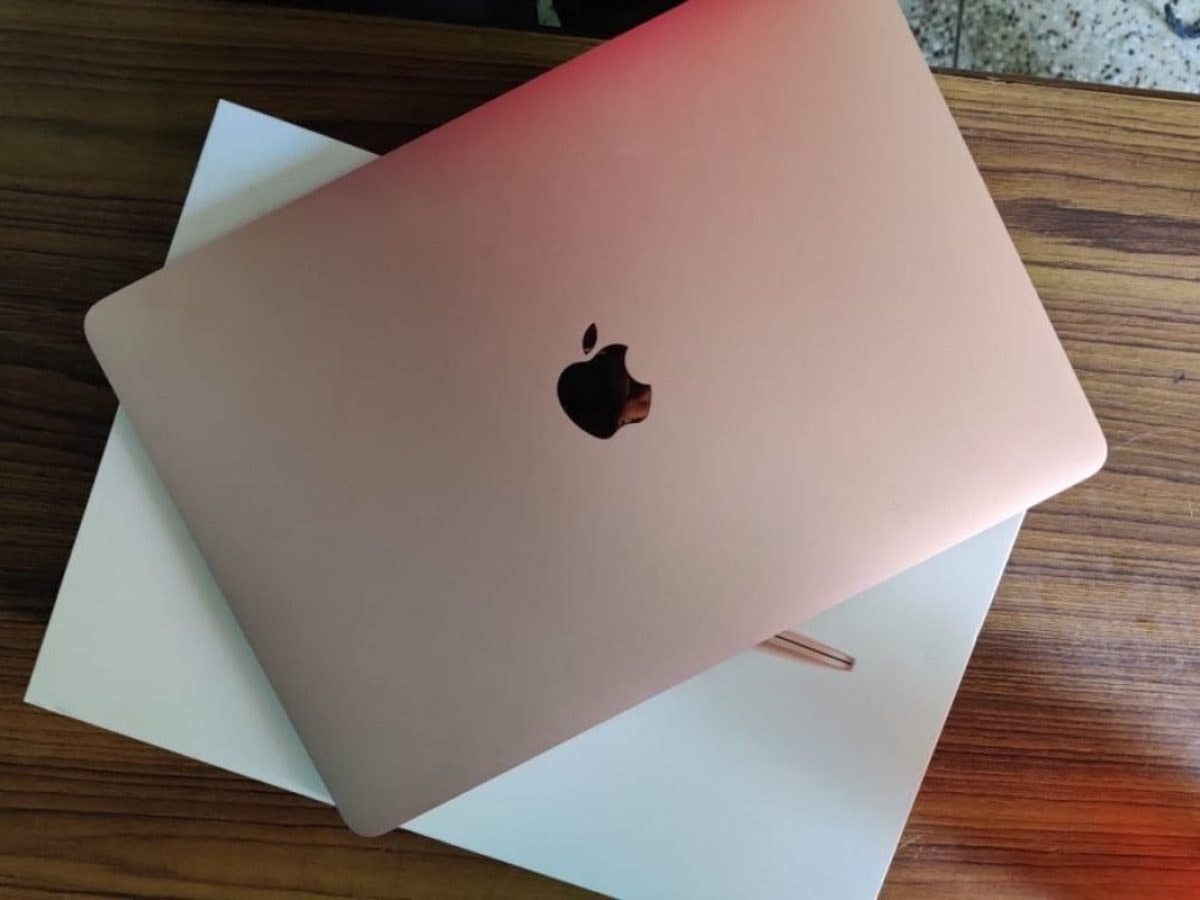 การซ่อมแซมหน้าจอ MacBook