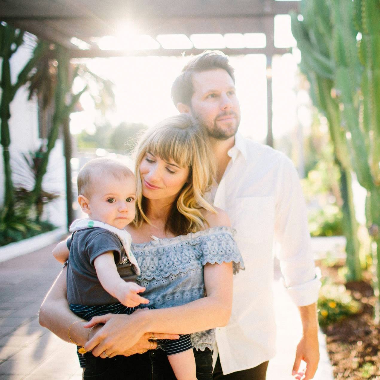 Breaking Español Podcast gallery image