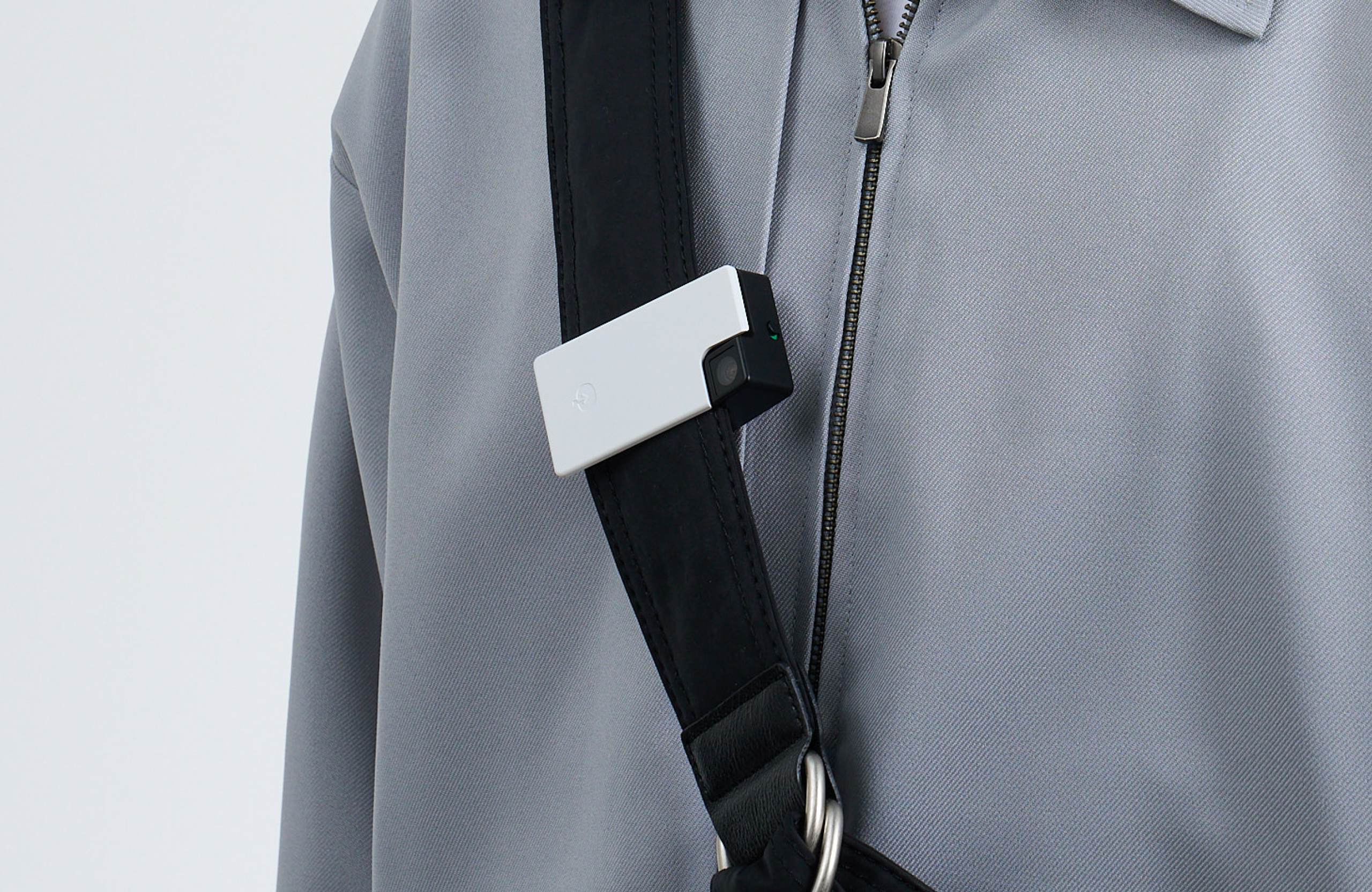 Mídia 8 de Saveclip - The clip camera that remembers your life