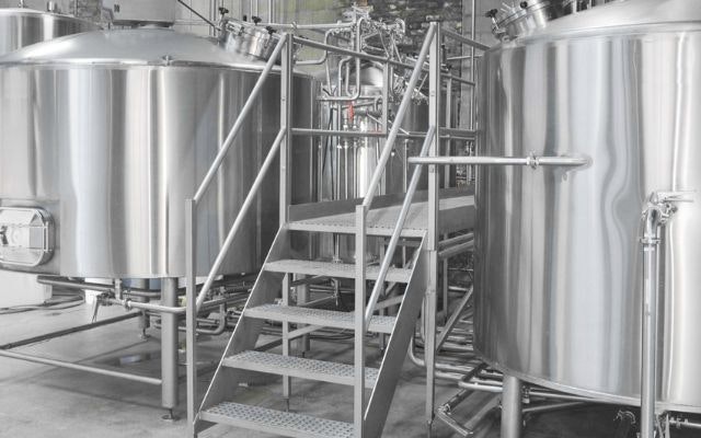 Customized 3 barrel brewing system