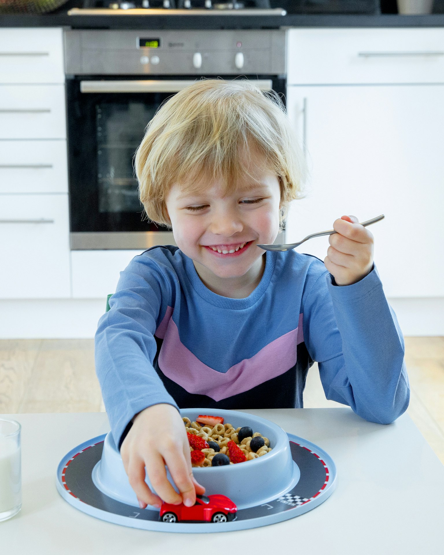 Munchy Play Vroom-Vroom Kids' Plate gallery image