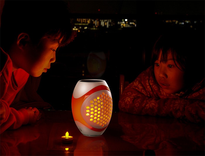 Tressh flame lamp gallery image