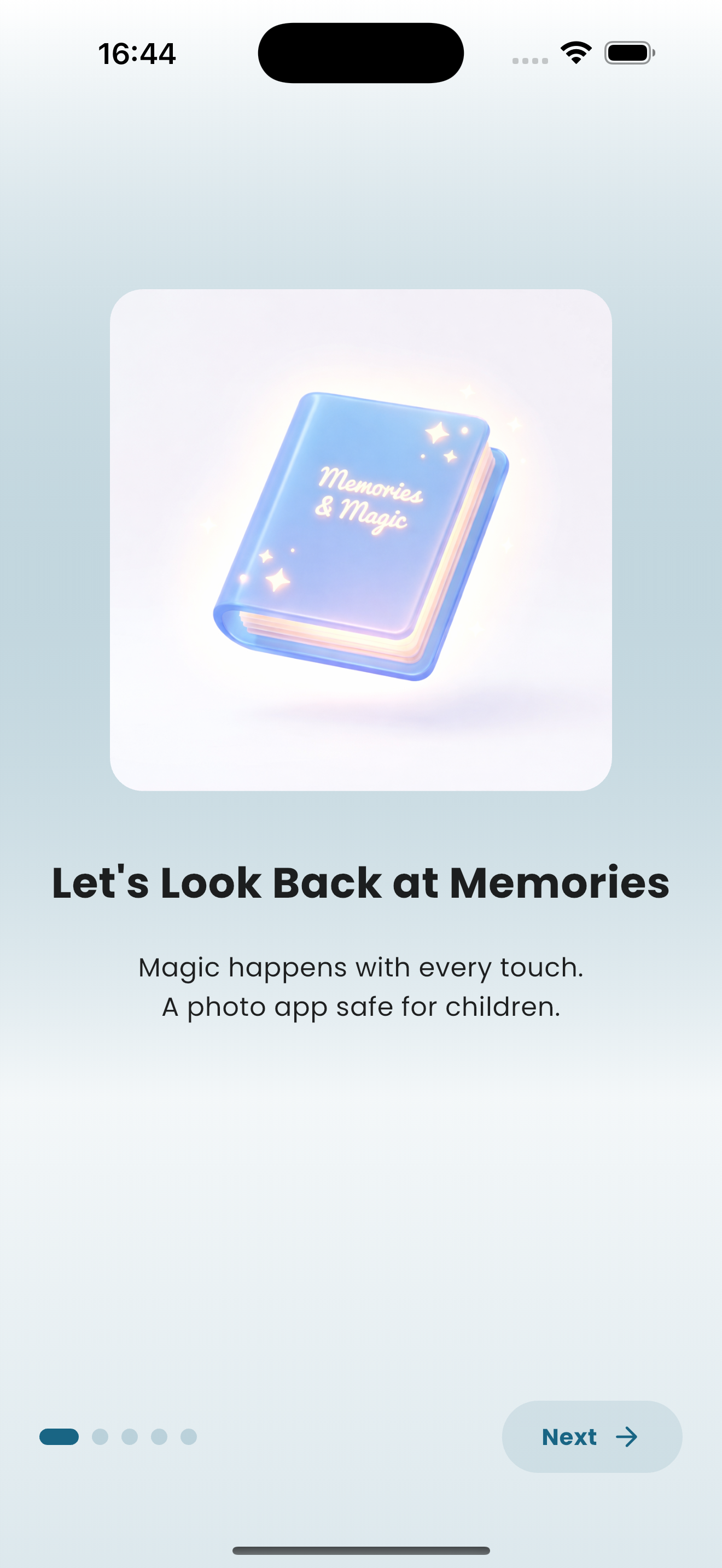 Tap Album - A photo app safe for kids. - Main product screenshot demonstrating key features and user interface