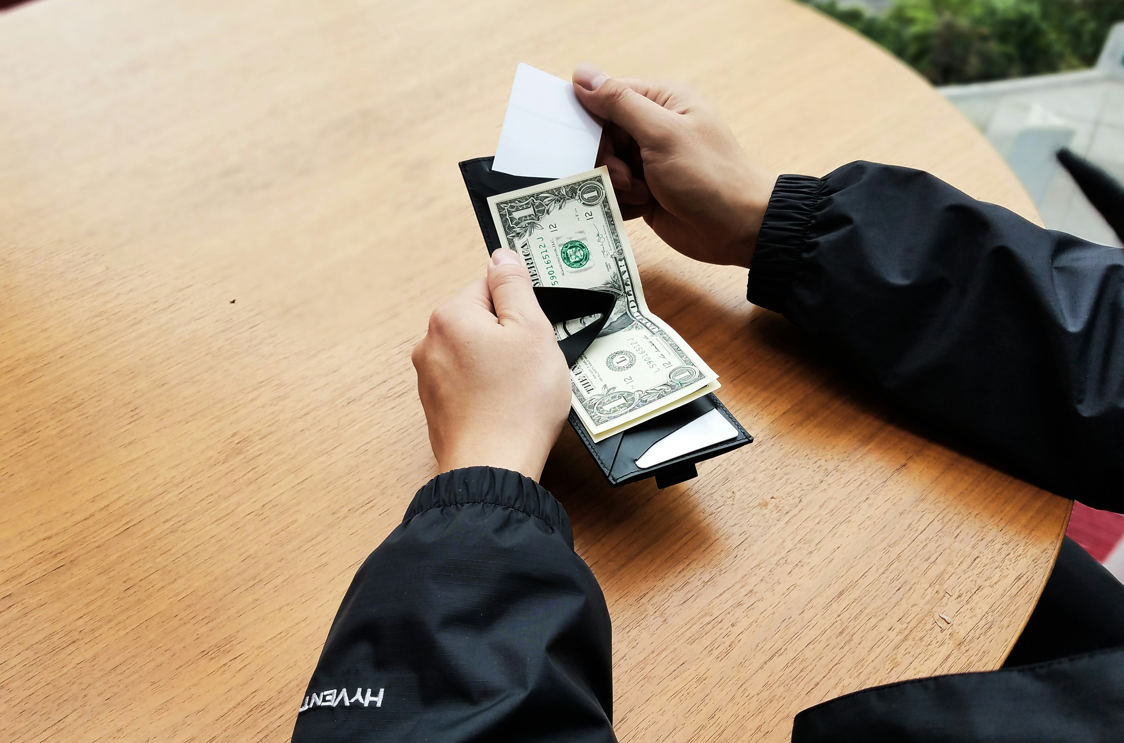 Arc Clipfold  gallery image