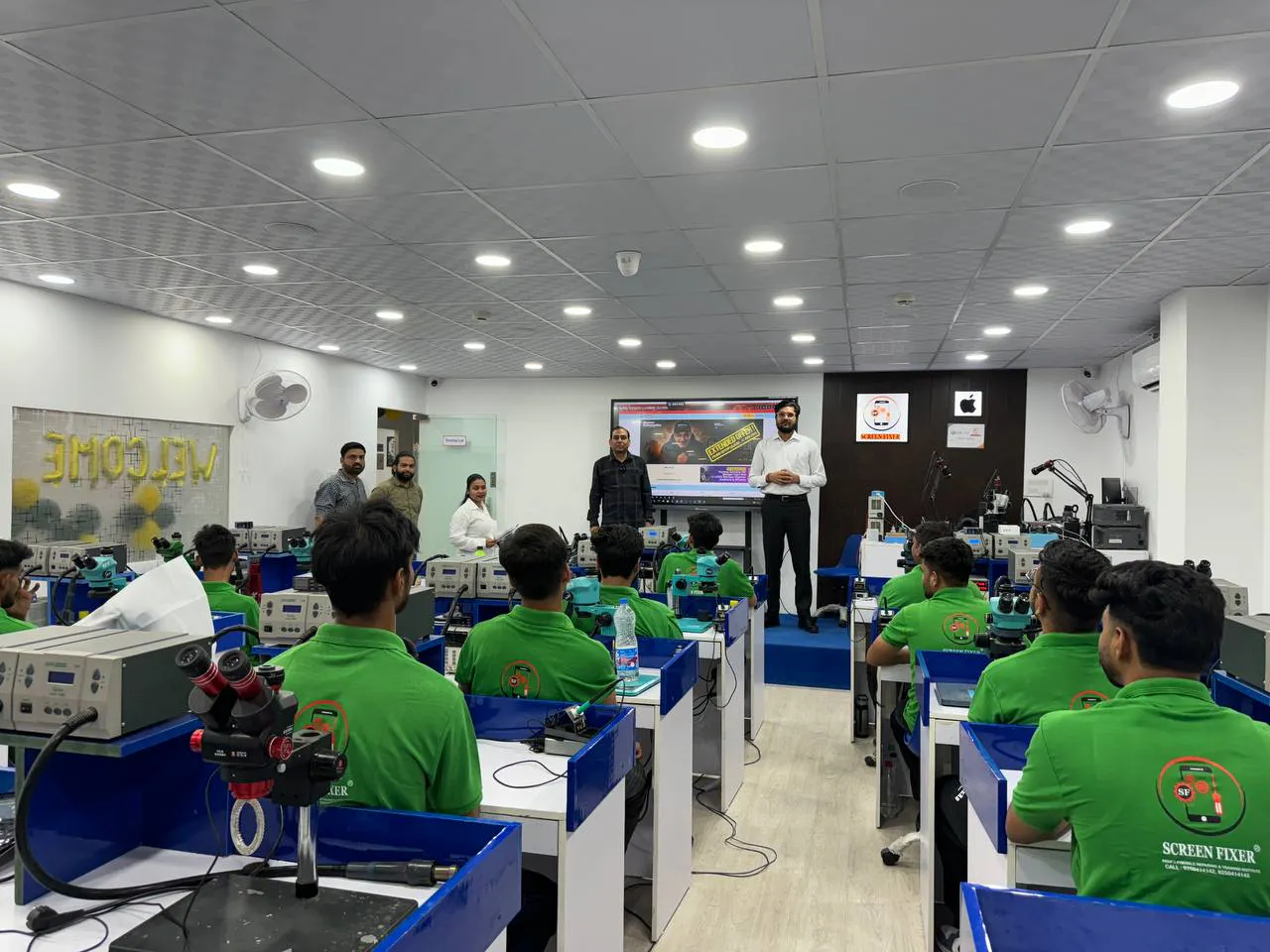 Mobile Repairing Course in Delhi gallery image