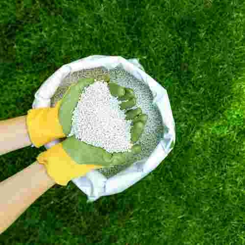 Lawn Fertilizer Calculator