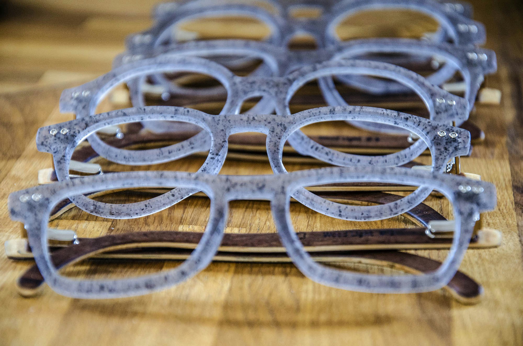 Sunglasses with volcanic stone shards gallery image
