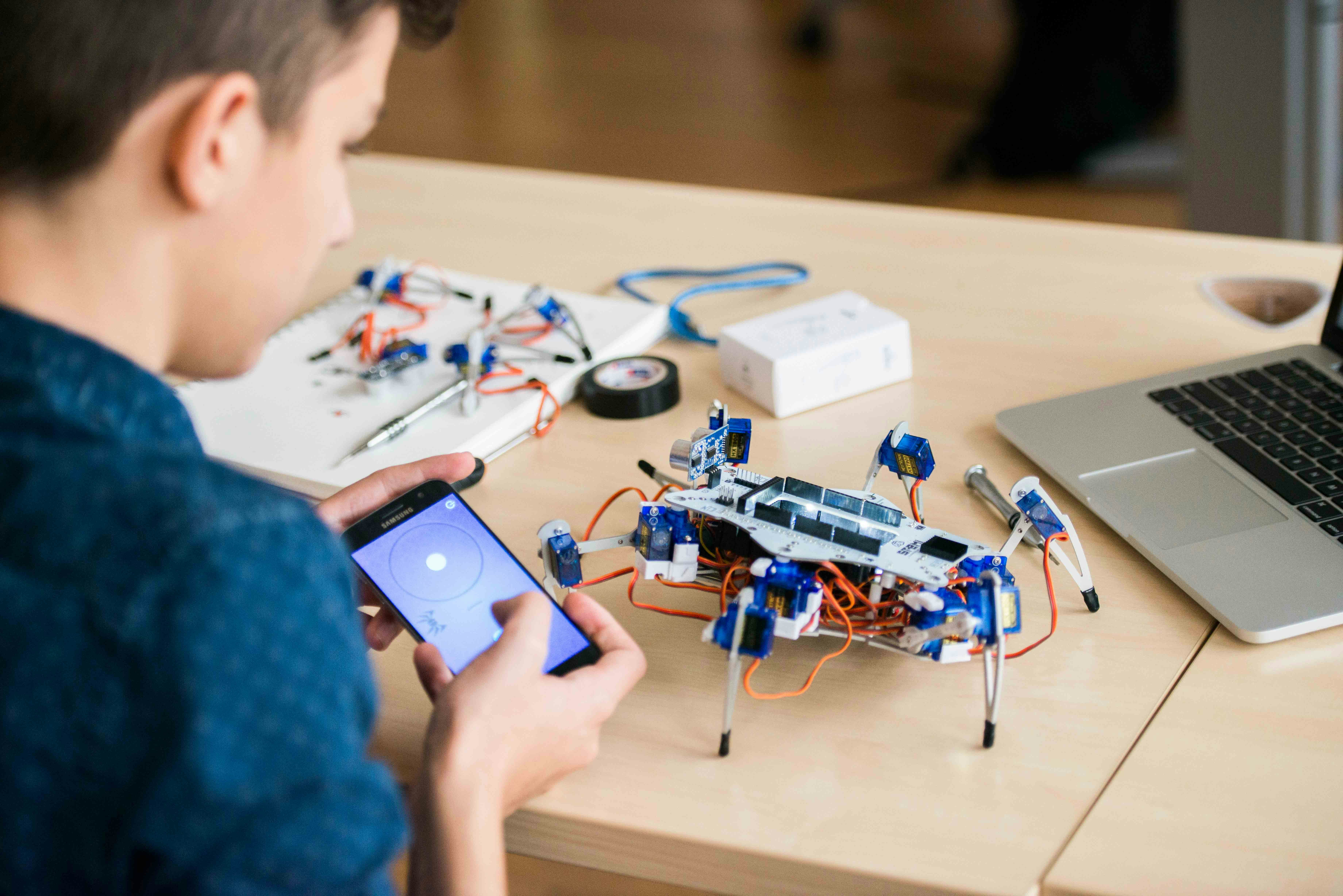 Stemi Hexipod gallery image