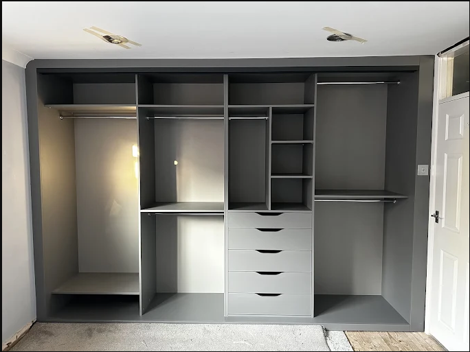 Subscription Manager - Screenshot 2 showing product features and functionality