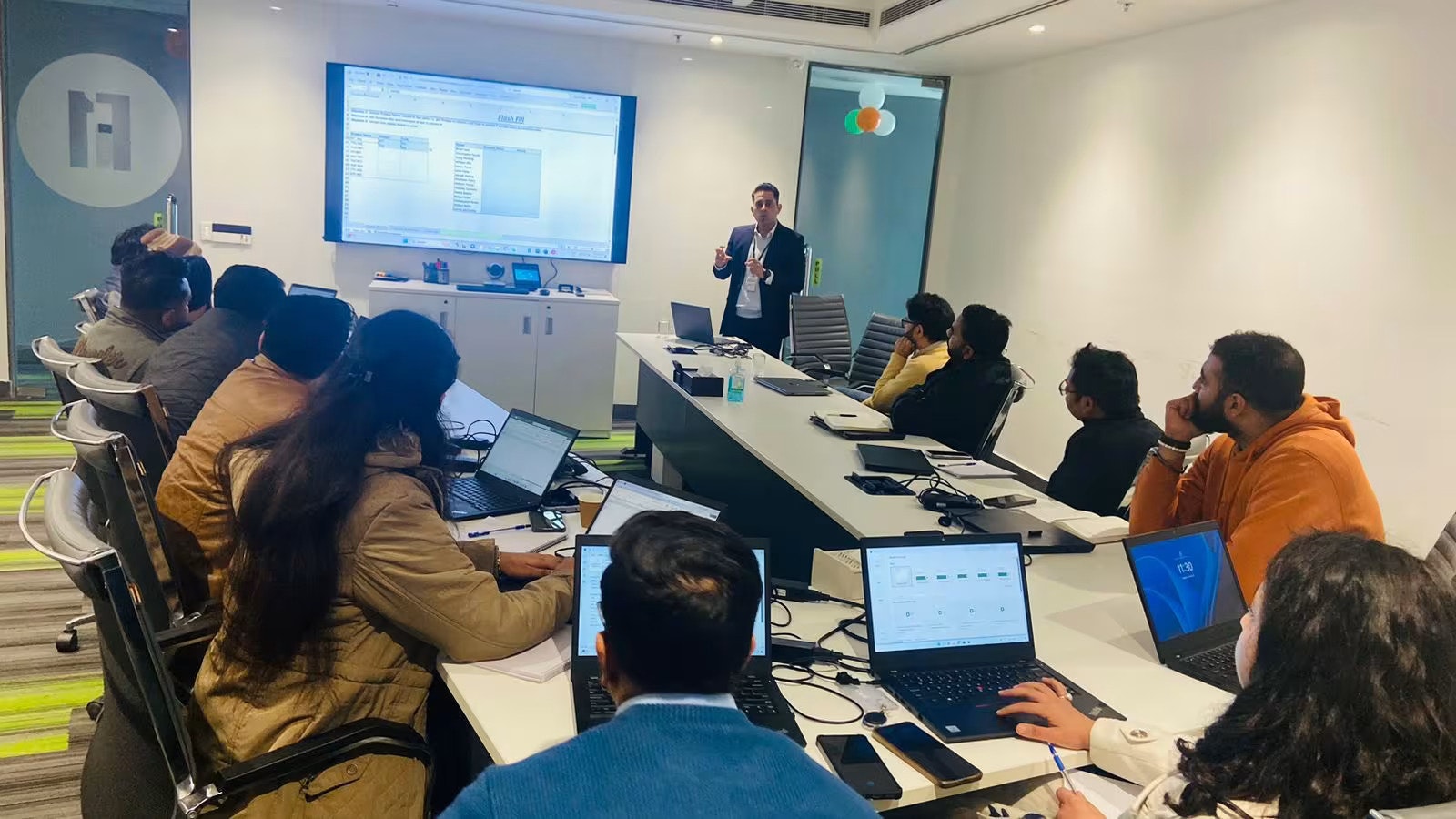 Data Analytics Certification Training gallery image