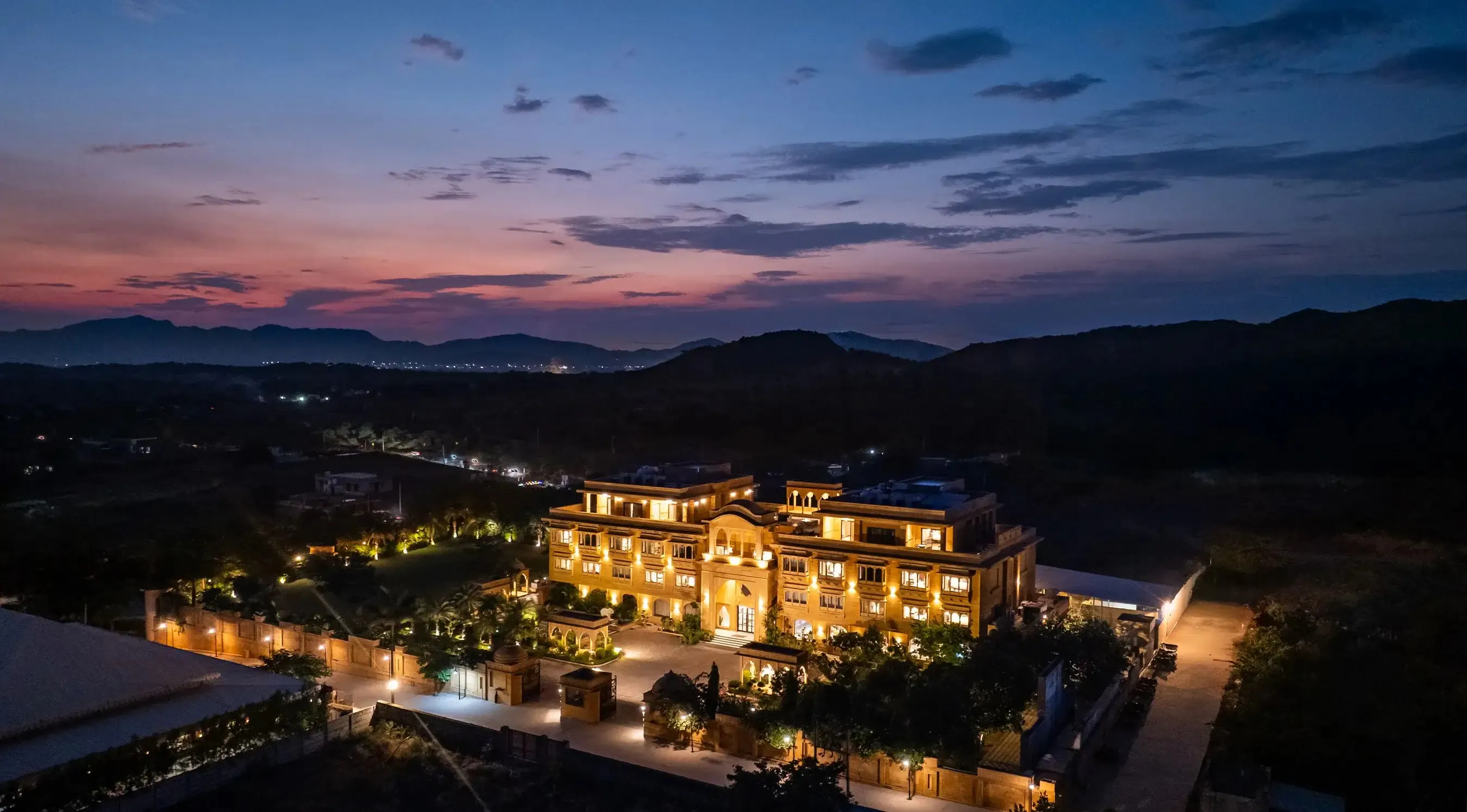 Sahdev Bagh Hotels gallery image