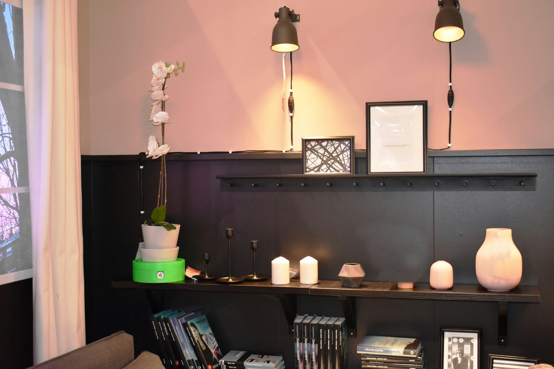 Goldoon: Smart Self-watering Planter gallery image