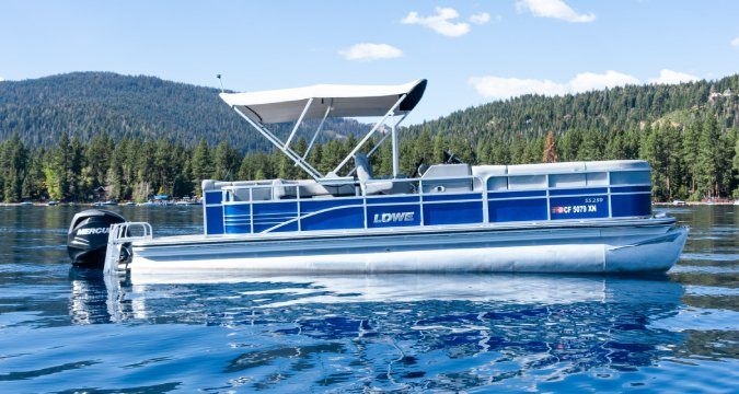 AXIS Surf Boat Rentals Lake Tahoe - Main screenshot showing features and interface