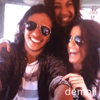 Demoji 2.0 - Animated GIF Maker