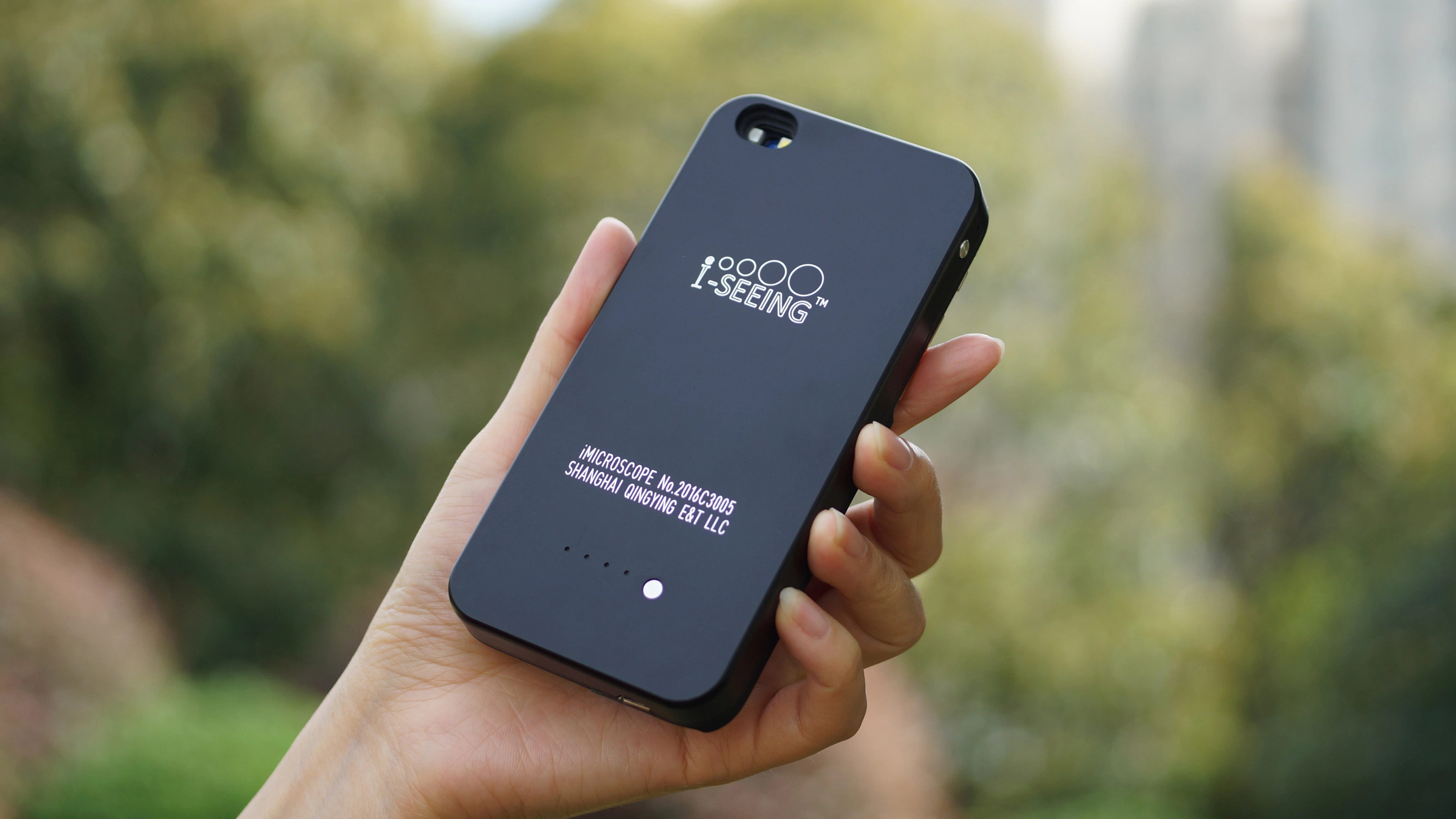 iMICROSCOPE - The First One to be Compatible with Most Phones