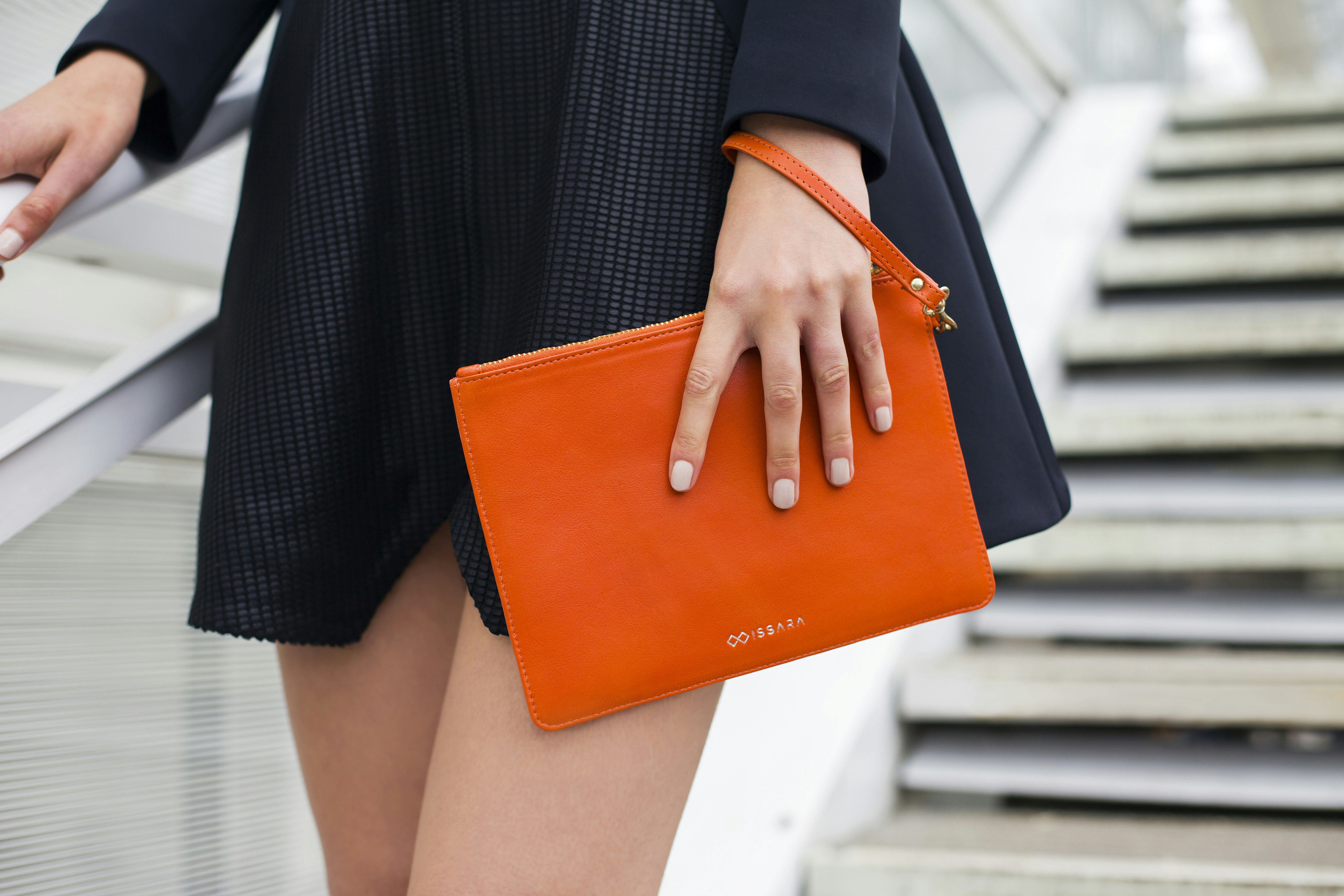 Issara gallery image