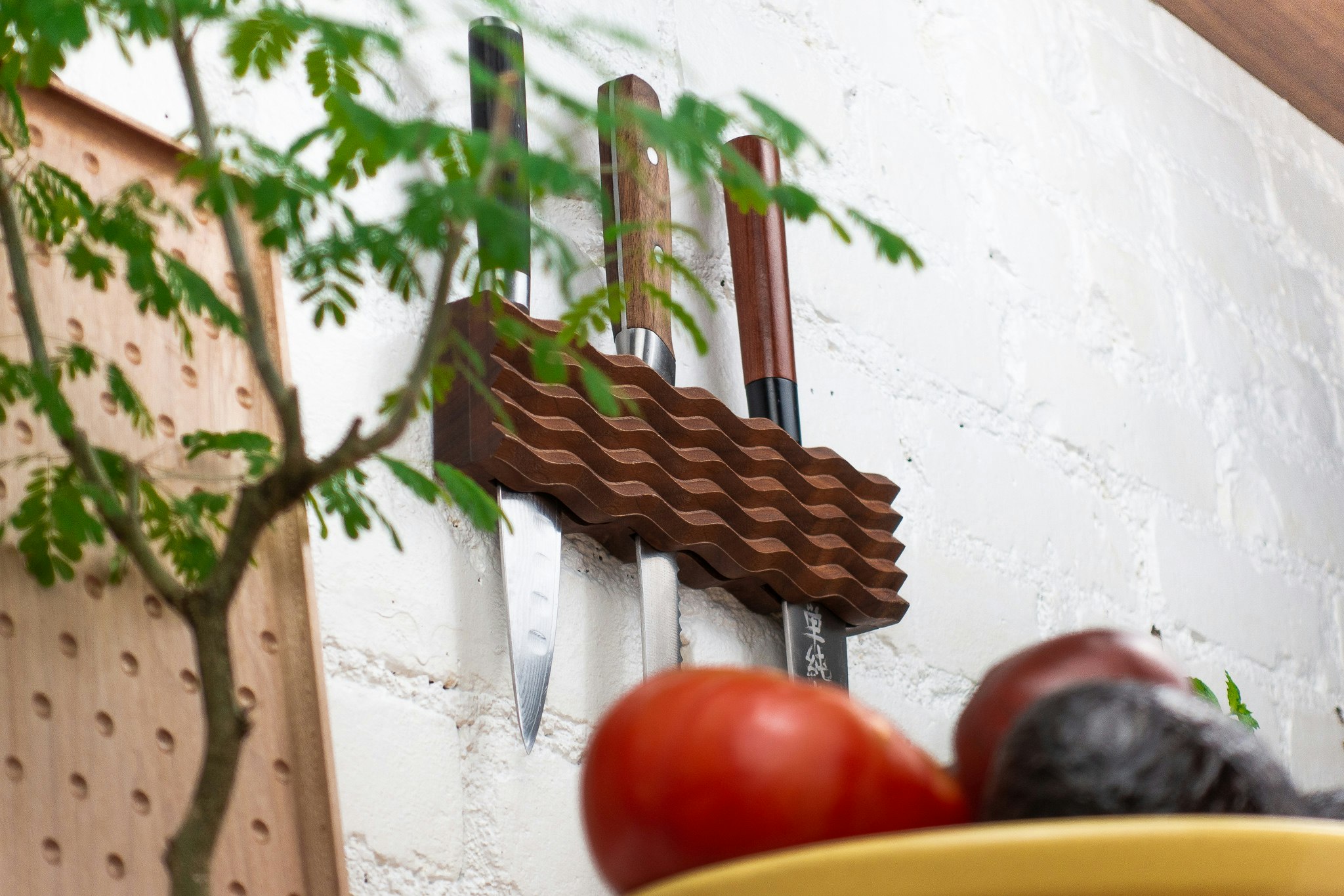 The Wavy Knife Rack gallery image