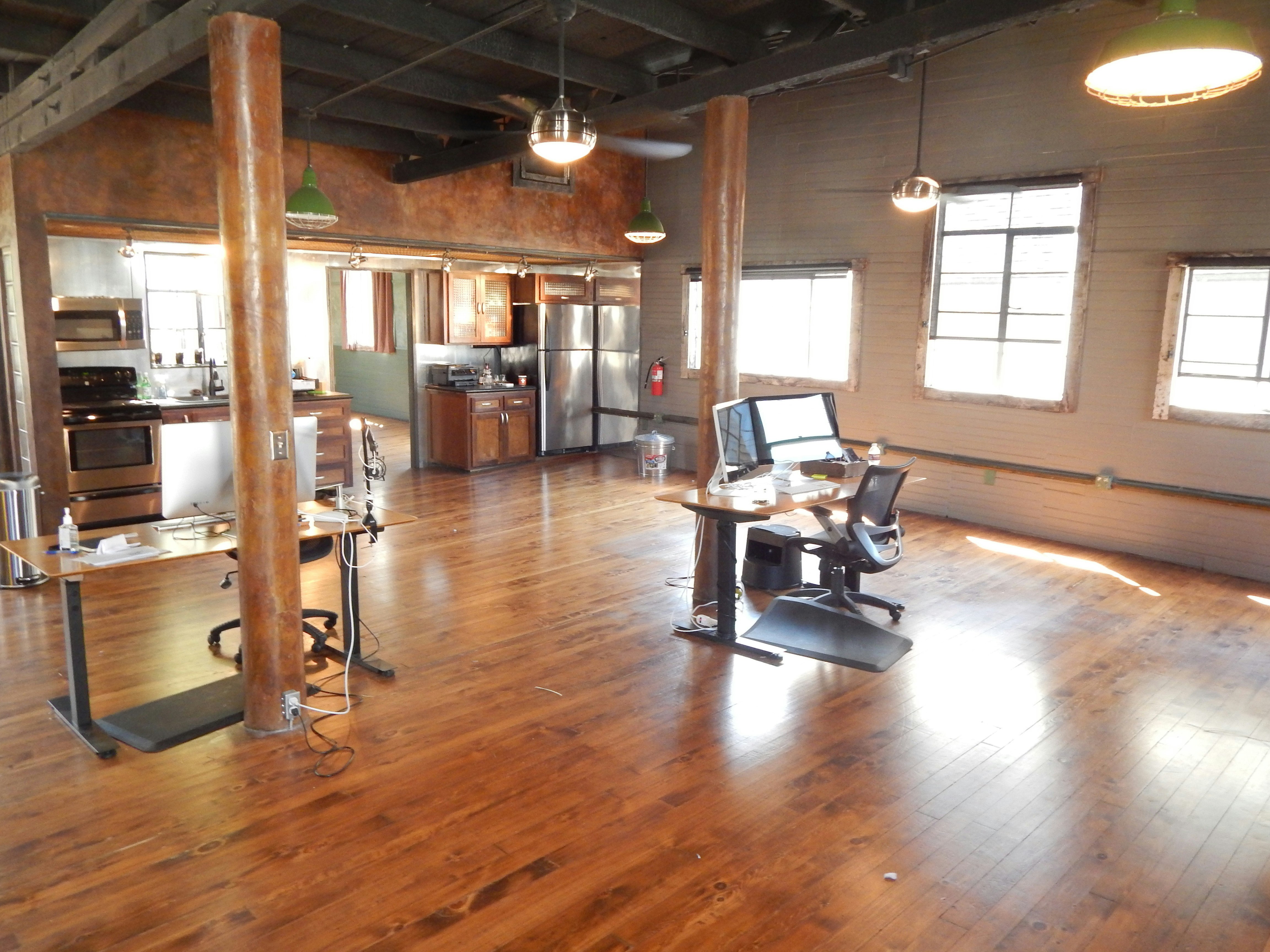 Pivotdesk gallery image