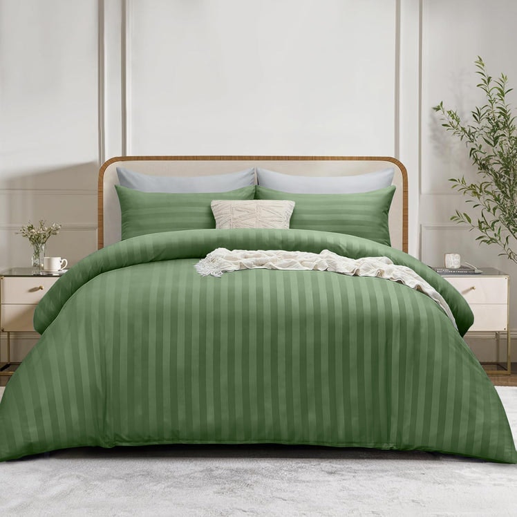 4PC Stripe Bedding Complete Set gallery image