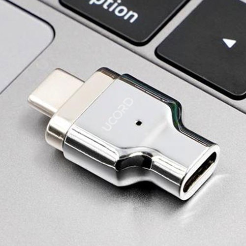 UCord Magnetic Charging Cable gallery image