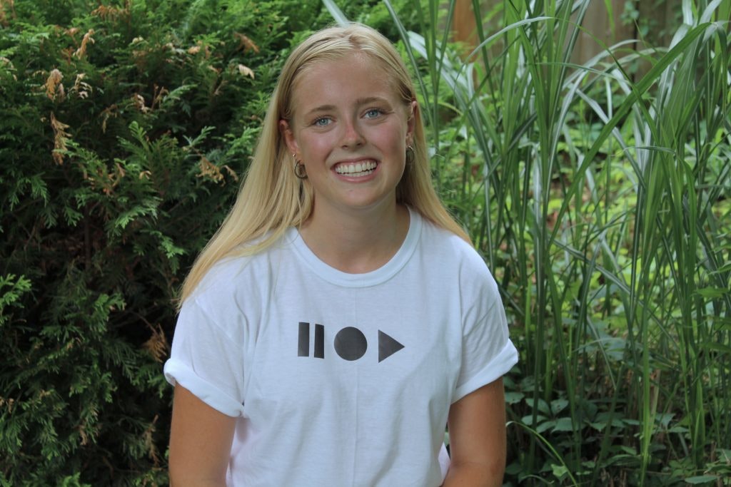 pausecircleplay gallery image